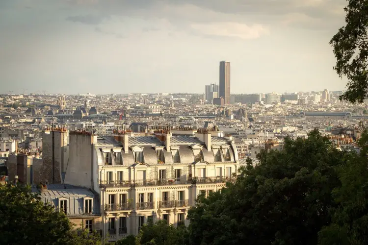 La Tour Montparnasse in the 15th Arrondissements of Paris in the distance