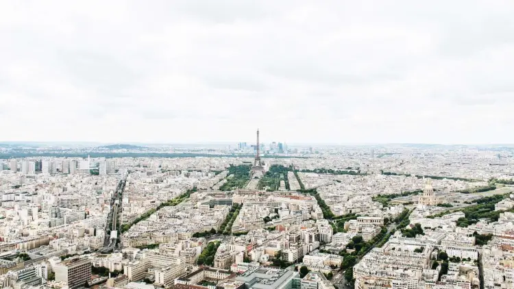 The view from La Tour Montparnasse, which is the highest place on our list of ideas of places to take a picture of the Eiffel Tower