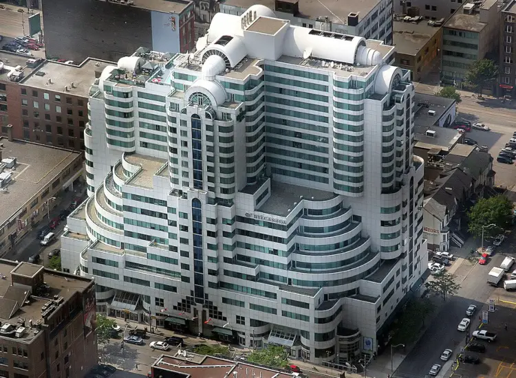 Aerial view of the Hyatt Regency hotel rooftop pool in Toronto