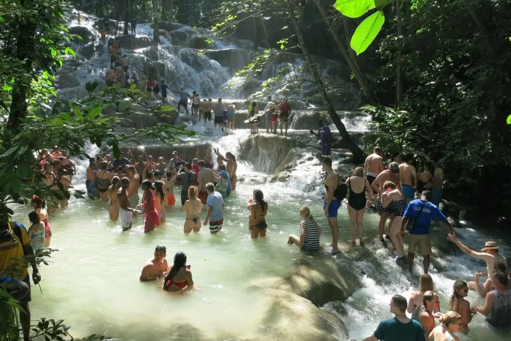 things-to-do-in-ocho-rios-dunns-river-falls