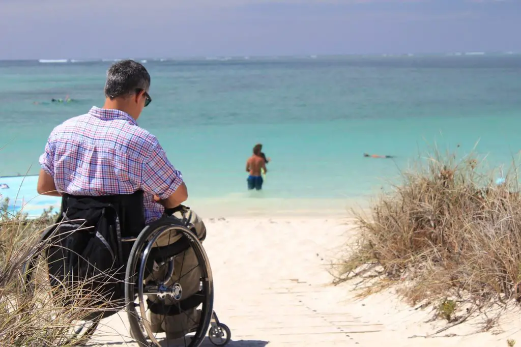 tips for booking wheelchair accessible hotels 2