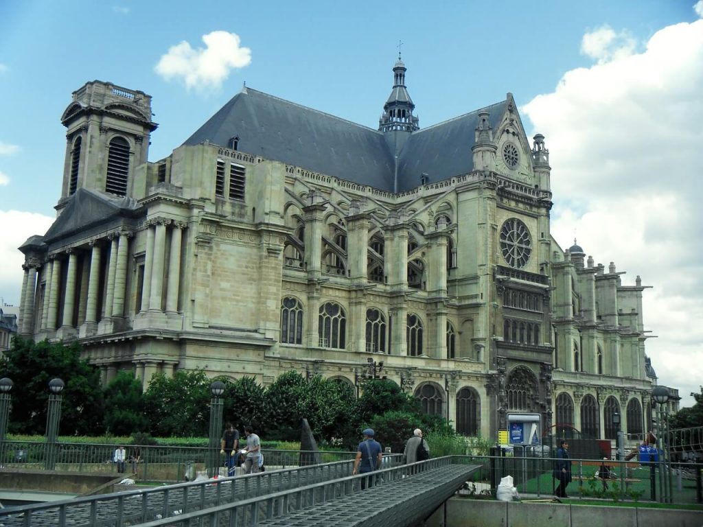 free things to do in paris churches and cemeteries Saint Eustache church