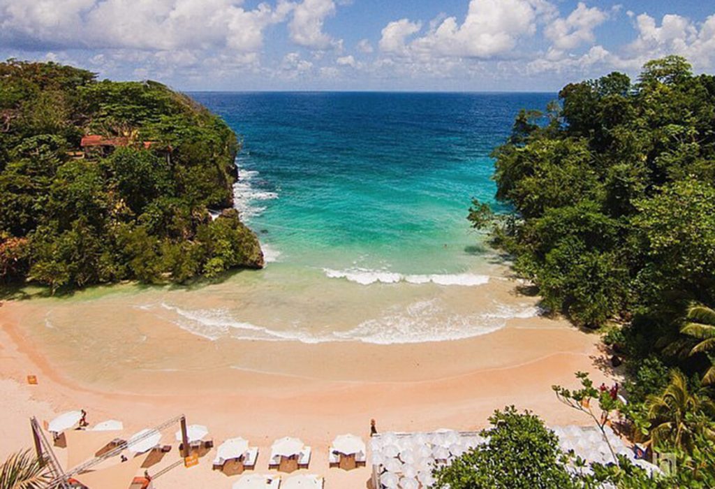 Jamaicas Most Beautiful Beaches frenchmans cove