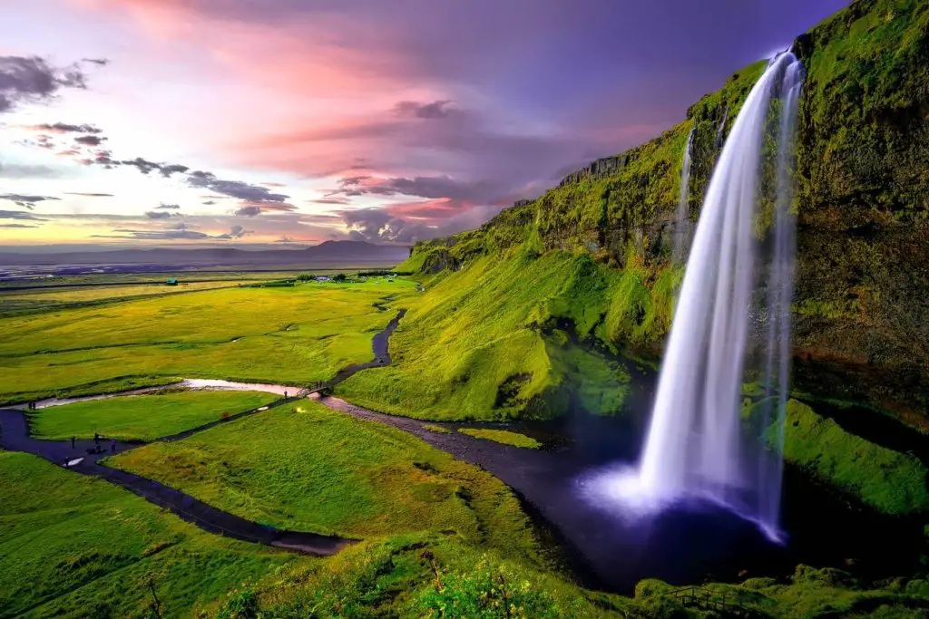 best family vacation destinations iceland
