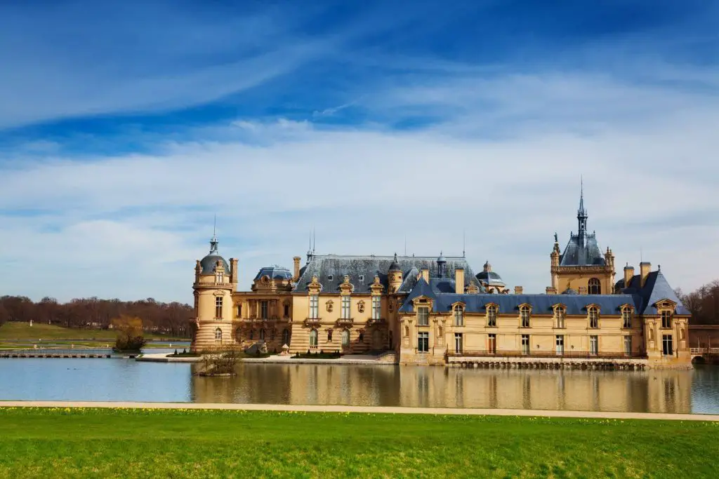 romantic day trips from paris Chantilly