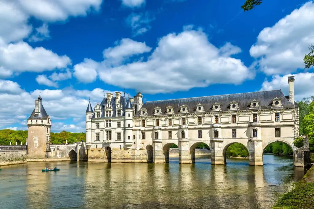 romantic day trips from paris Chateau de Chenonceau