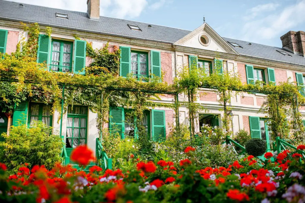 romantic day trips from paris Giverny