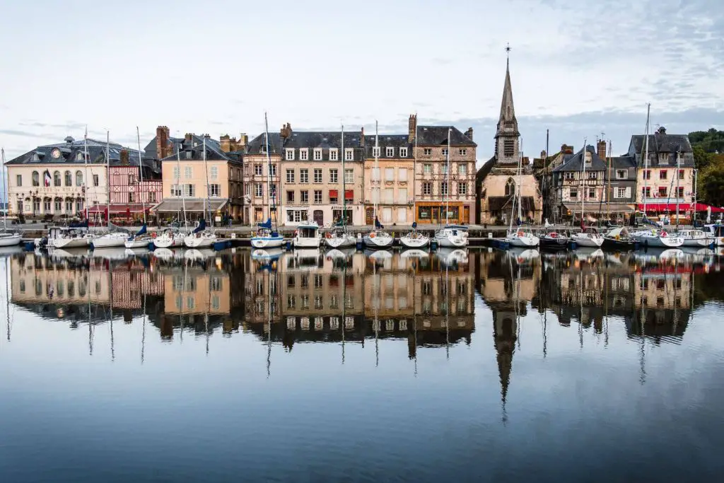 romantic day trips from paris Honfleur