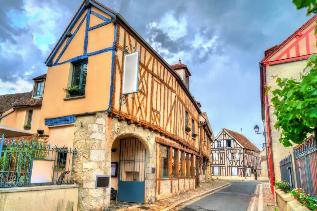 romantic day trips from paris Provins 2